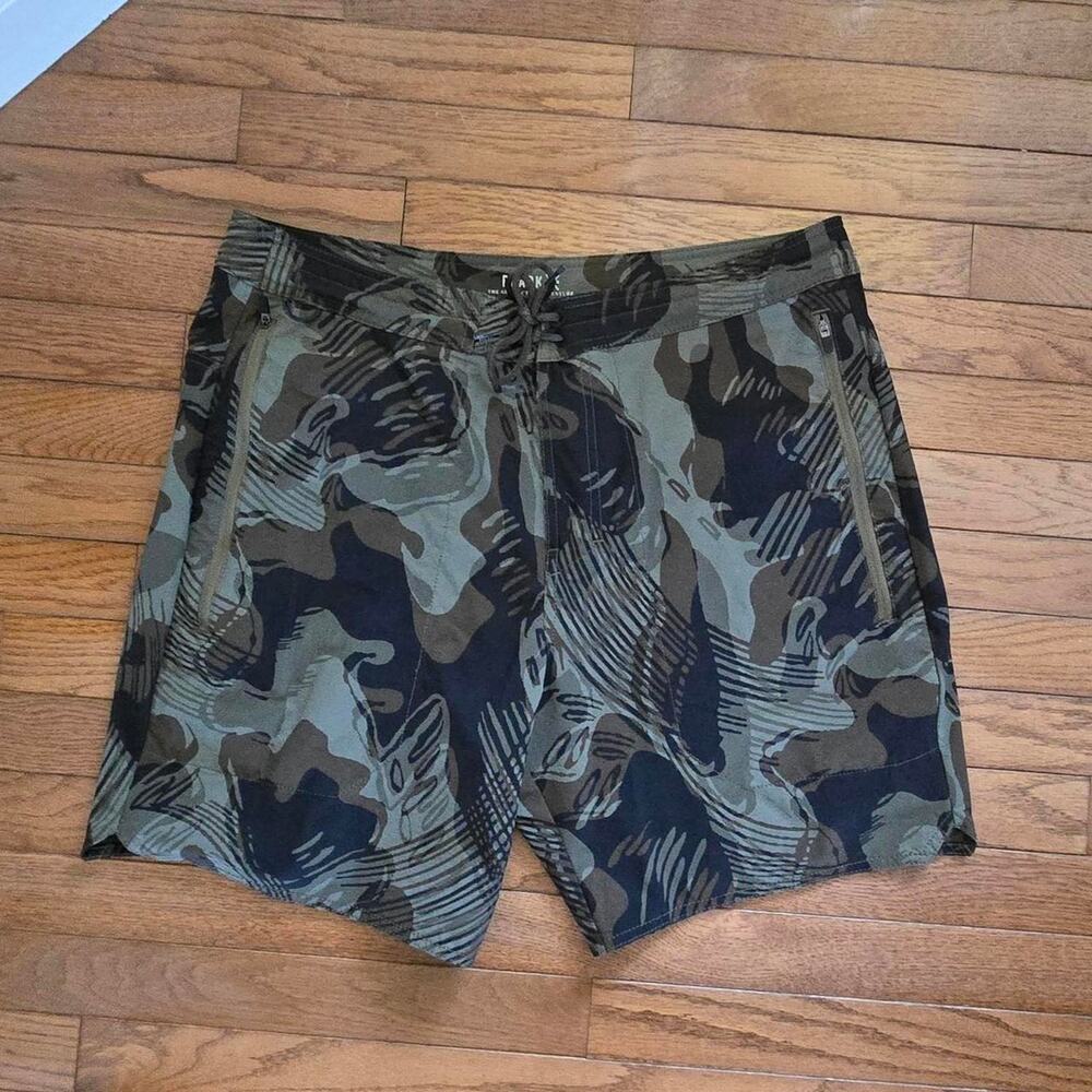 Roark adventure hybrid mens shorts